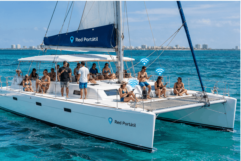 Catamarán turístico con pasajeros utilizando Red Portátil durante un recorrido por el Caribe